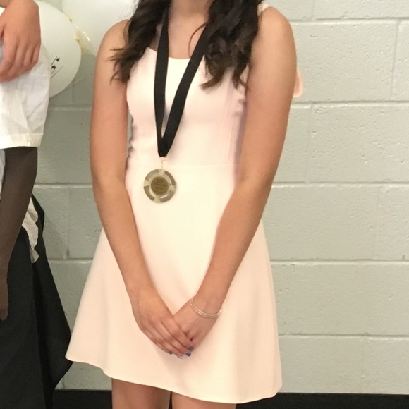 Aritzia Sunday Best Dress in size 00 - Picture 3 of 4